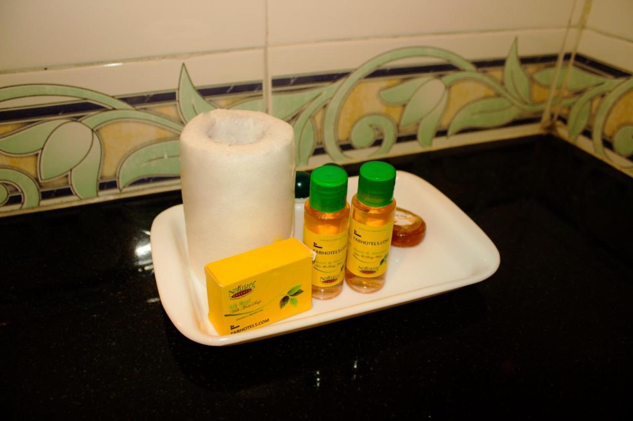 Fabexpress Annex Executive Andheri East Hotell Mumbai Exteriör bild