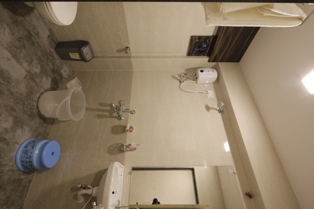 Fabexpress Annex Executive Andheri East Hotell Mumbai Exteriör bild