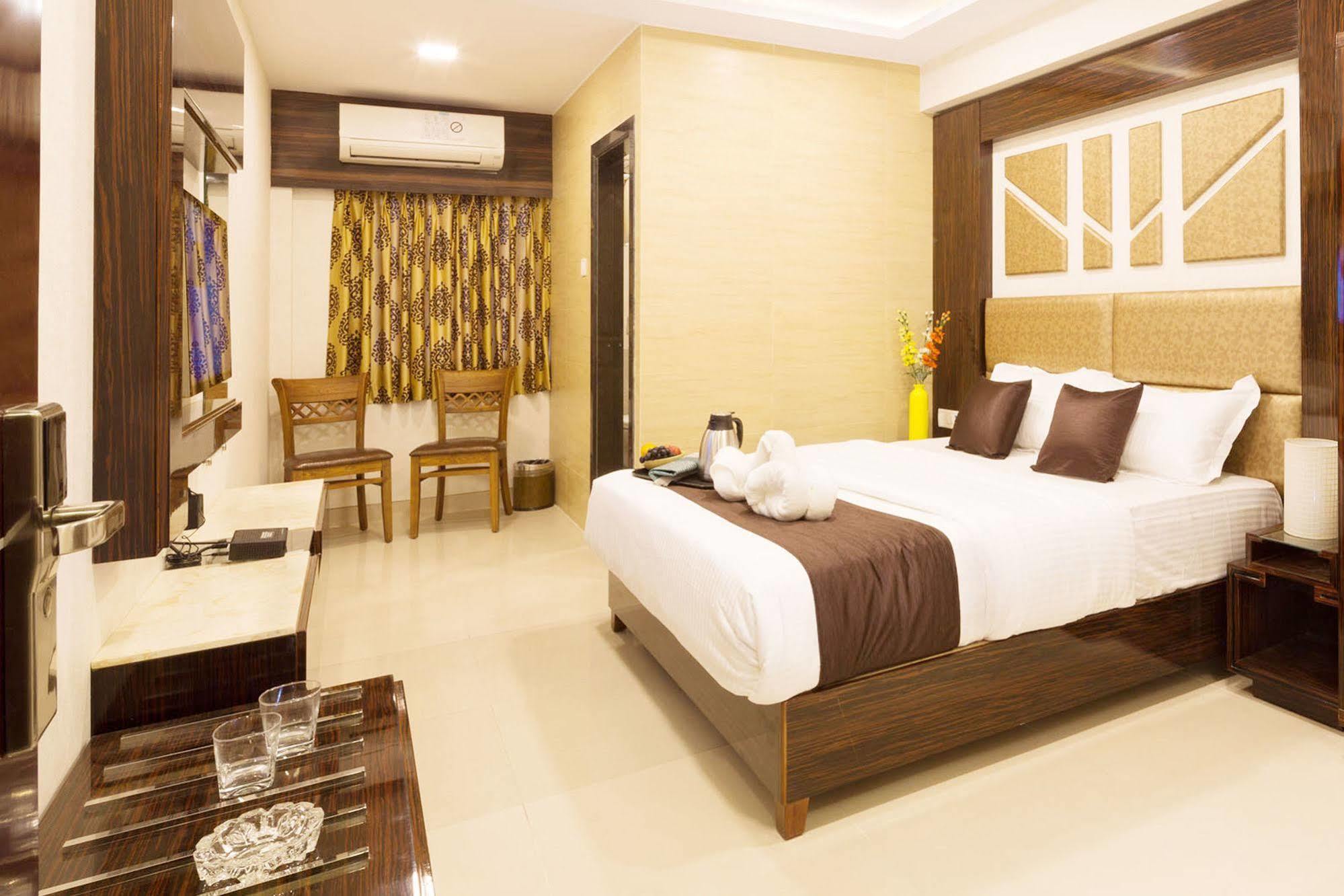 Fabexpress Annex Executive Andheri East Hotell Mumbai Exteriör bild
