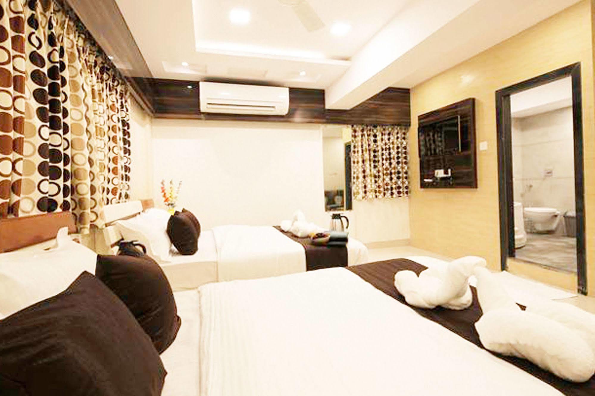 Fabexpress Annex Executive Andheri East Hotell Mumbai Exteriör bild