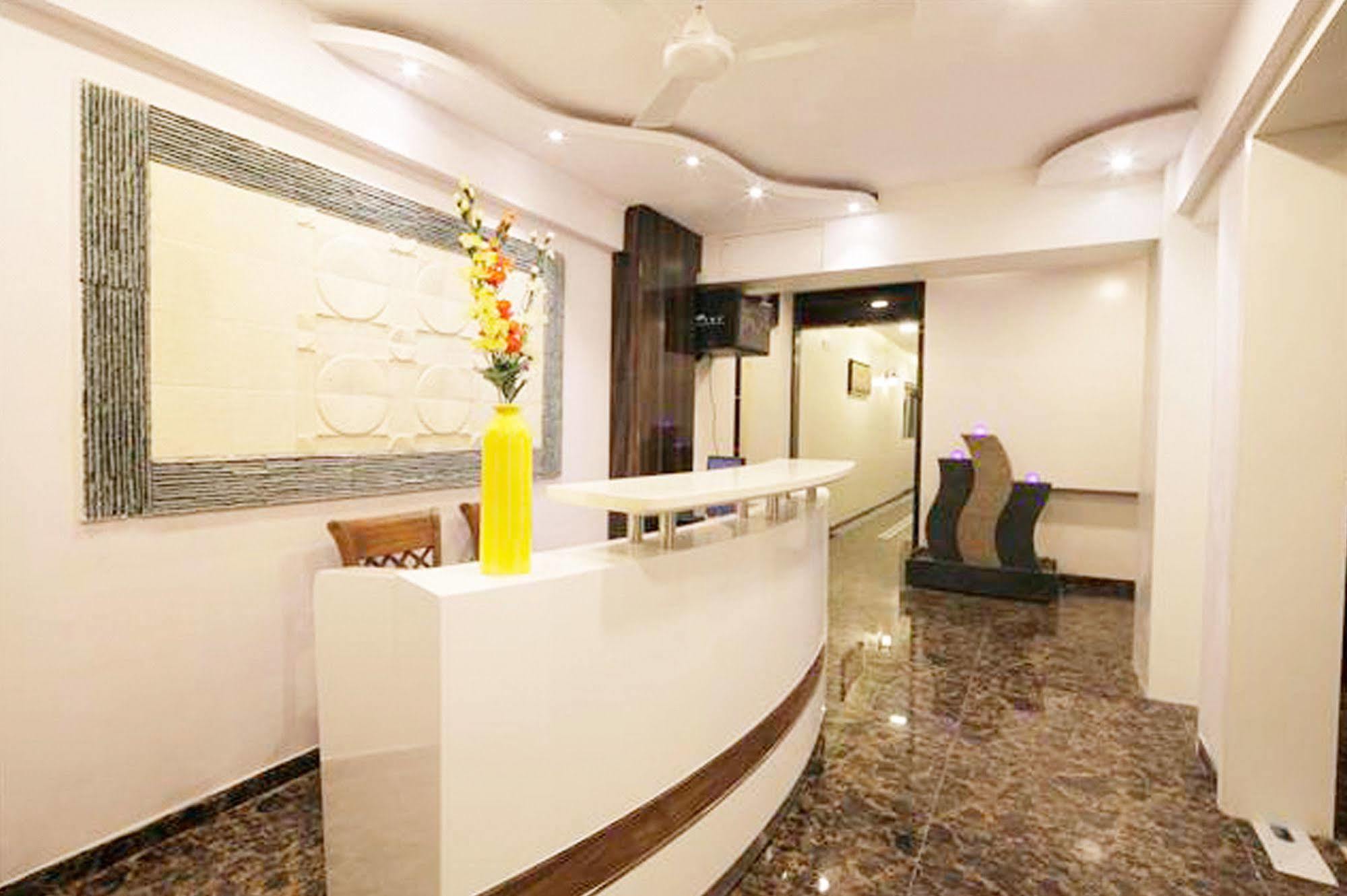 Fabexpress Annex Executive Andheri East Hotell Mumbai Exteriör bild